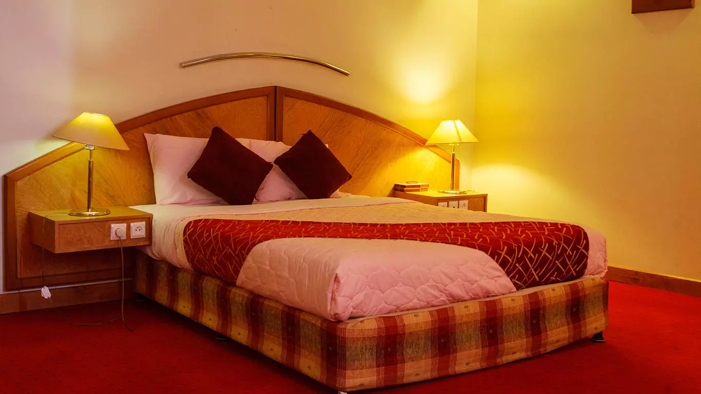 هتل پارس شیراز - اتاق 2 تخته (1 تخت 2 نفره)