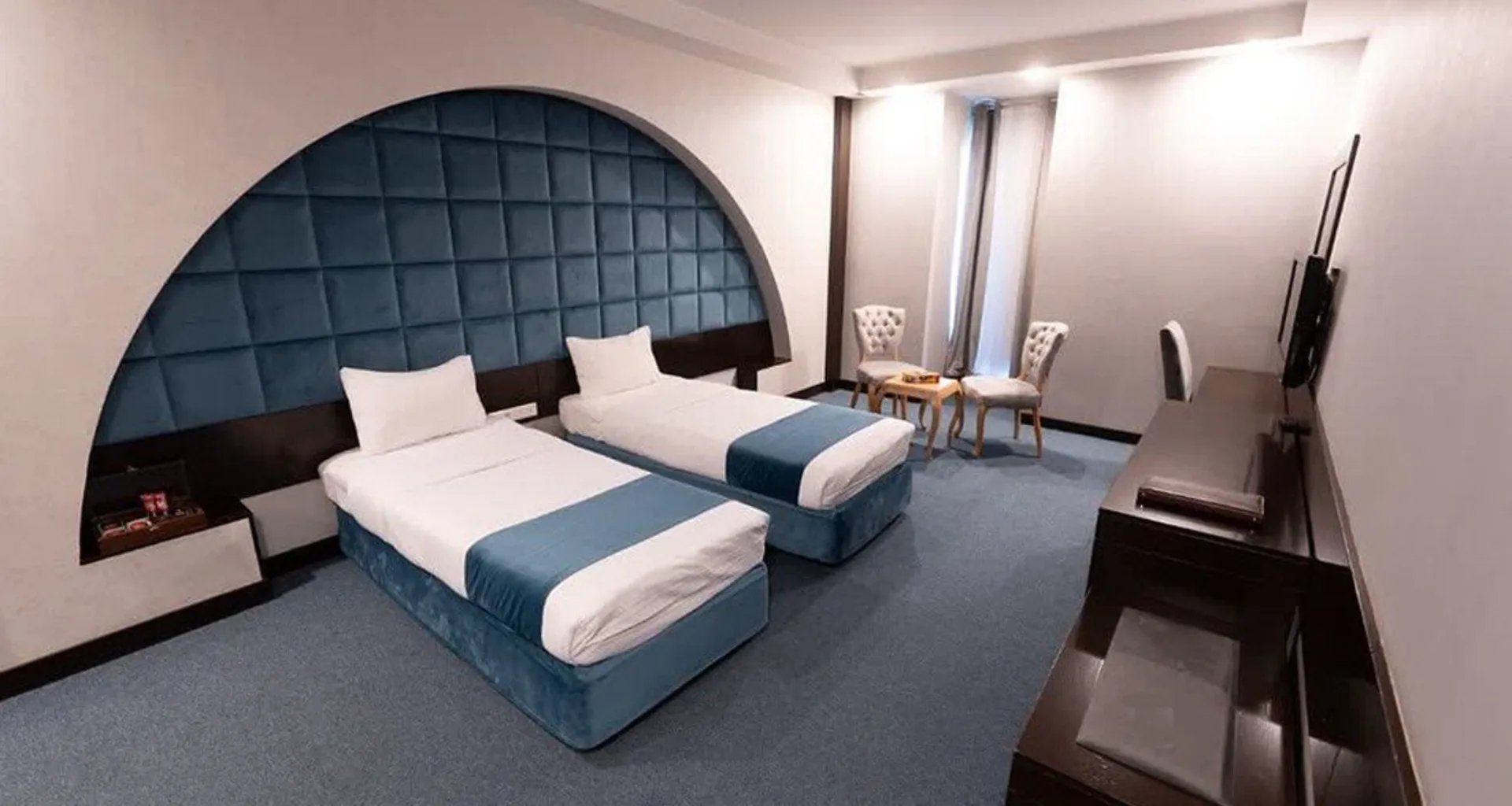 هتل بزرگ چمران شیراز - اتاق 2 تخته (2 تخت1 نفره)