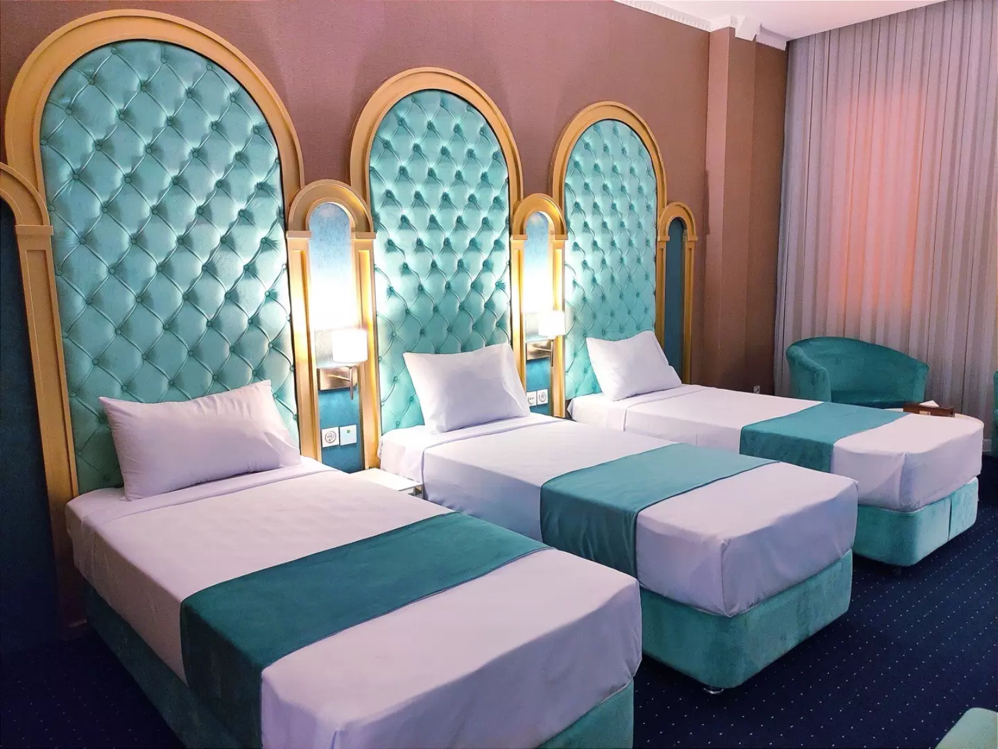 هتل امپراطور مشهد - اتاق 3 تخته (3 تخت 1 نفره)