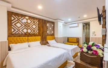 هتل شهریار قشم - اتاق 3 تخته (1 تخت 2 نفره 1 تخت 1 نفره)