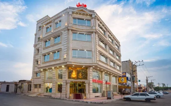 هتل رخسار قشم - نمای بیرونی 