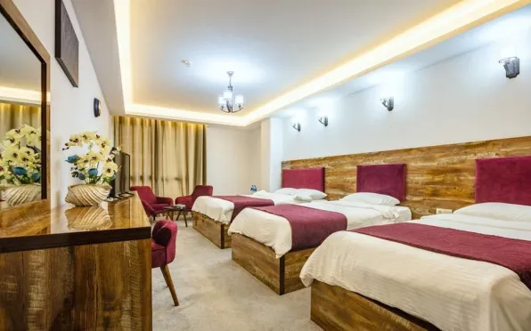 هتل آتامان قشم - اتاق 4 تخته (1 تخت 2 نفره 2 تخت 1 نفره)