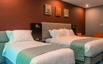 هتل آوینا قشم - اتاق 3 تخته (1 تخت 2 نفره 1 تخت 1 نفره)