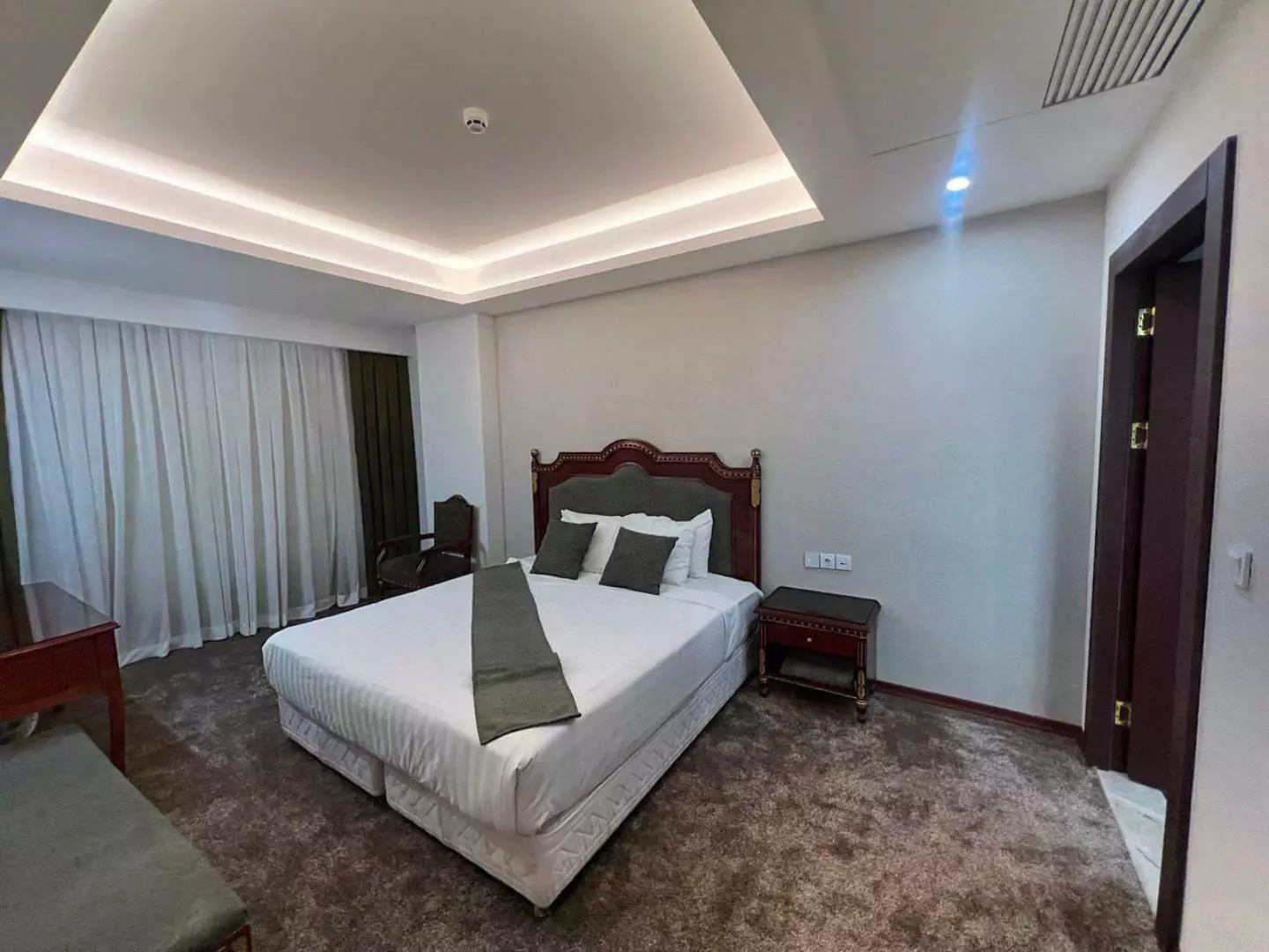 هتل قصرالضیافه مشهد - اتاق 2 تخته (1 تخت 2 نفره)