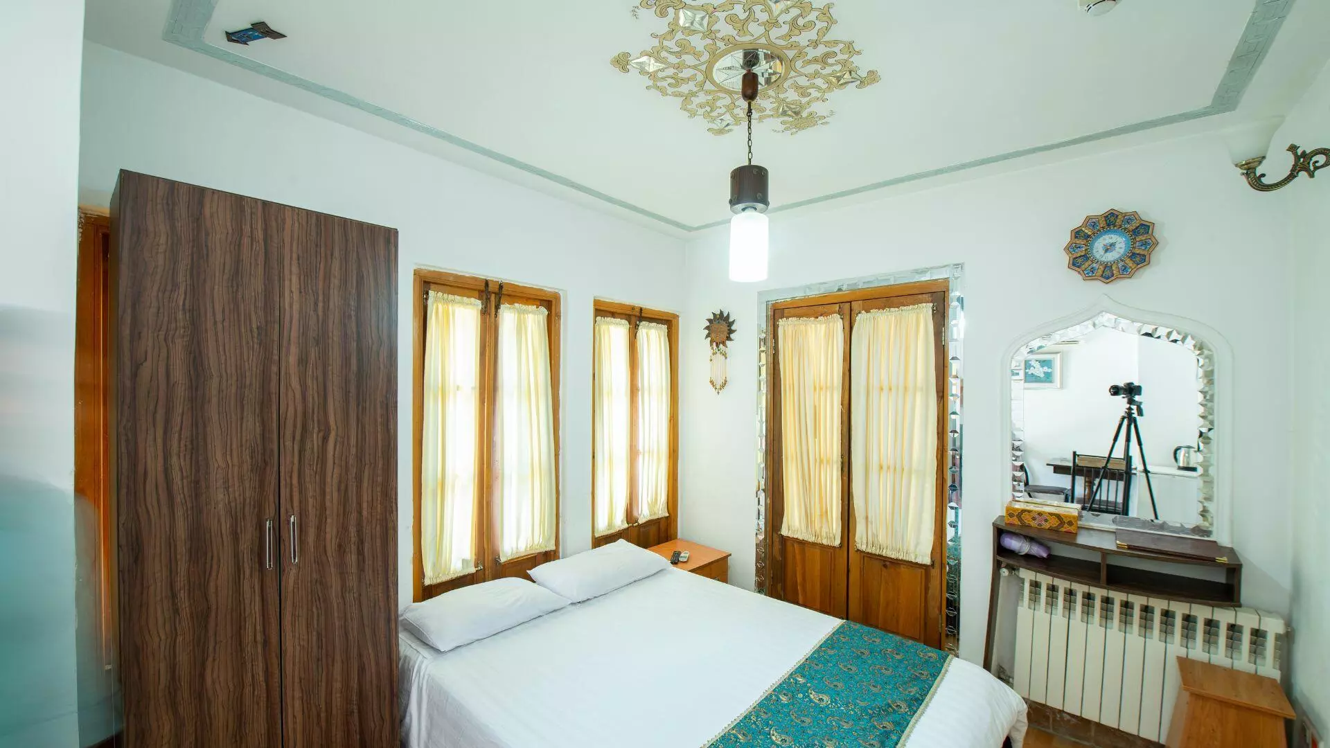 هتل سنتی طلوع خورشید اصفهان - اتاق 2 تخته (1 تخت 2 نفره)