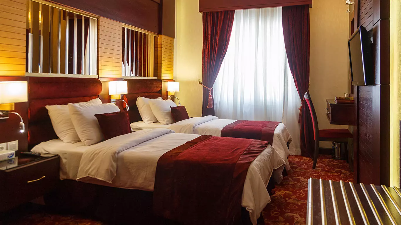 هتل الماس یک مشهد - اتاق 2 تخته (2 تخت 1 نفره)