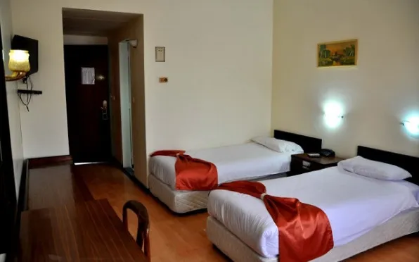 هتل نادری نو تهران - اتاق 2 تخته (2 تخت 1 نفره)