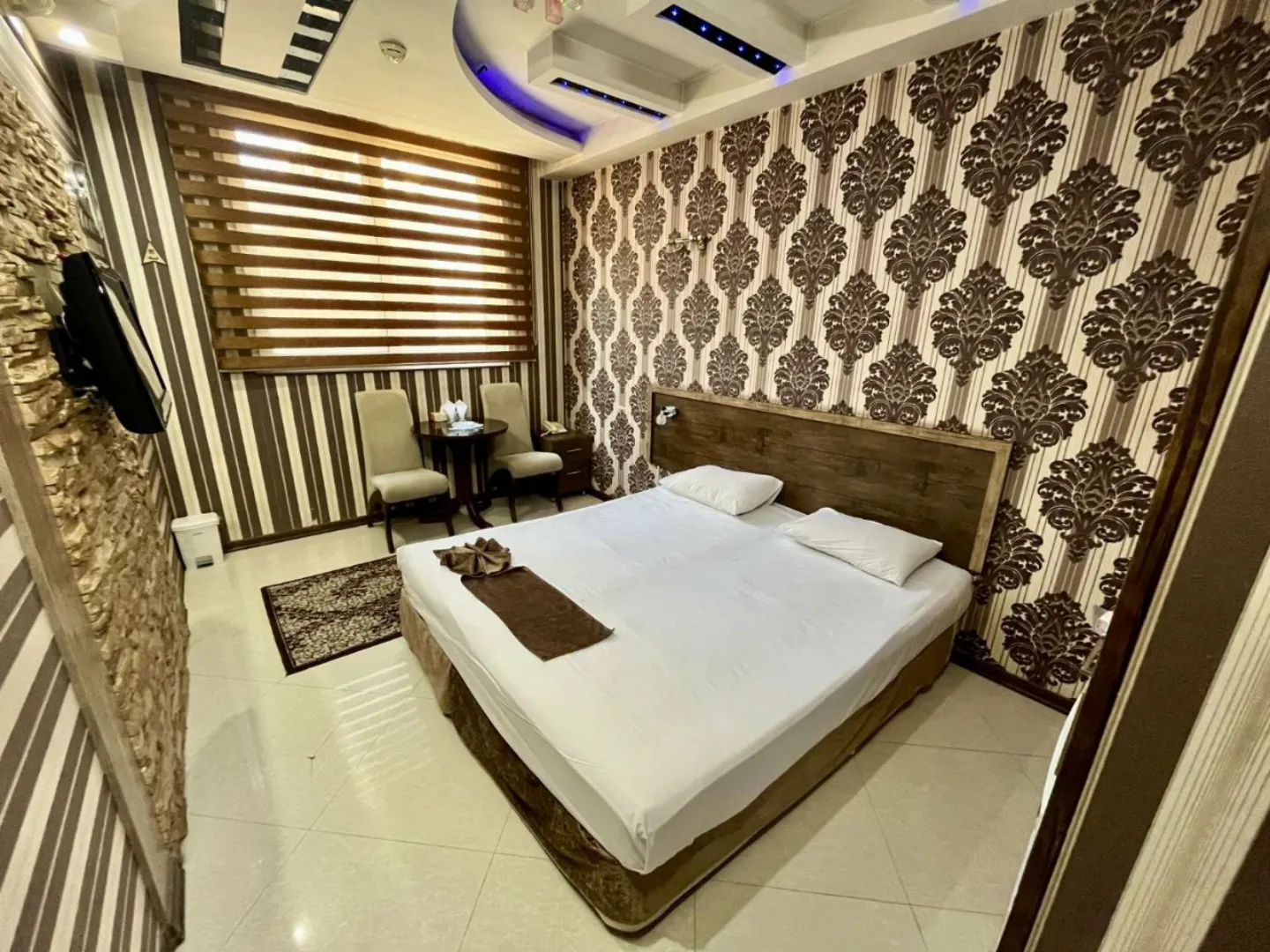 هتل گل گندم مشهد - اتاق 2 تخته (1 تخت 2 نفره)