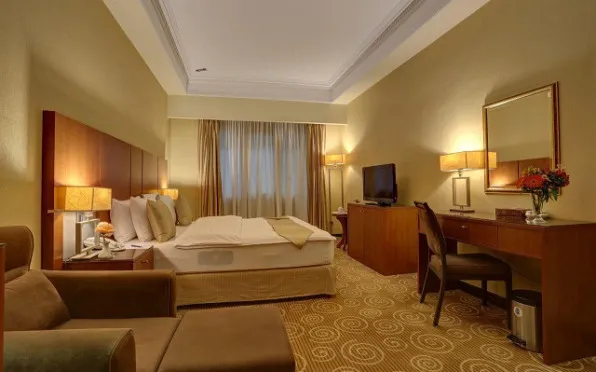 هتل بزرگ دو تهران - نمای اتاق
