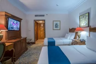 هتل بین المللی پارسیان استقلال تهران - اتاق 2 تخته (2 تخت 1 نفره)