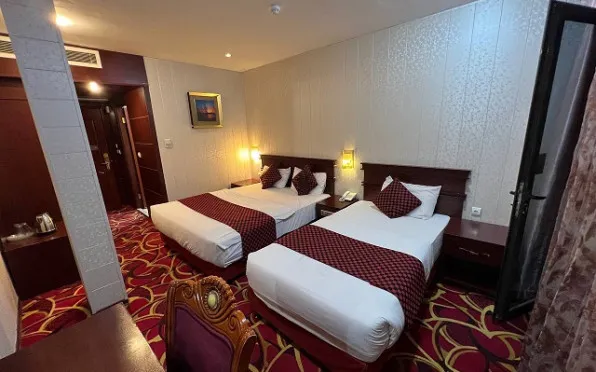 هتل پارمیدا کیش - اتاق 3 تخته (1 تخت 2 نفره 1 تخت 1 نفره)