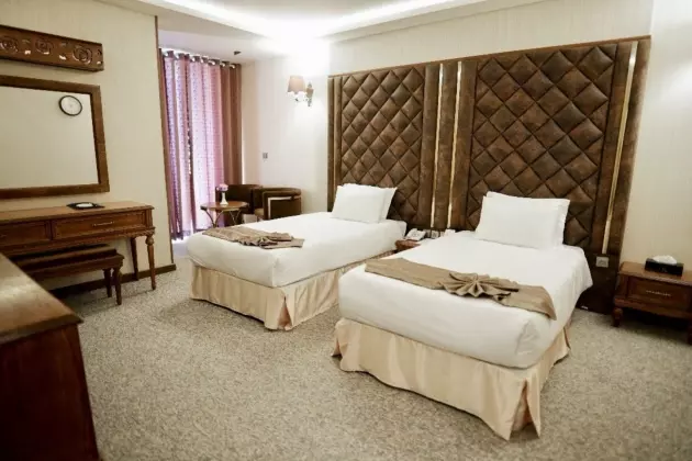 هتل رز شیراز - اتاق 2 تخته (2 تخت 1 نفره)