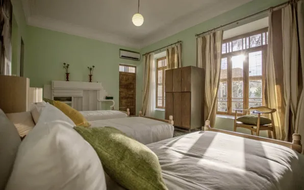 اقامتگاه سنتی درب شازده شیراز - نمای اتاق