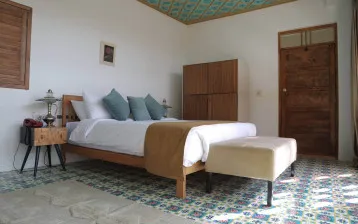 اقامتگاه سنتی درب شازده شیراز - اتاق 2 تخته (1 تخت 2 نفره)