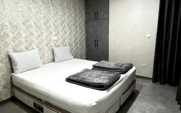 خانه مسافر سالار شیراز - اتاق 2 تخته (1 تخت 2 نفره)