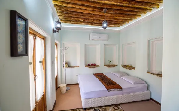 اقامتگاه بومگردی آنا شیراز - اتاق 2 تخته (1 تخت 2 نفره)