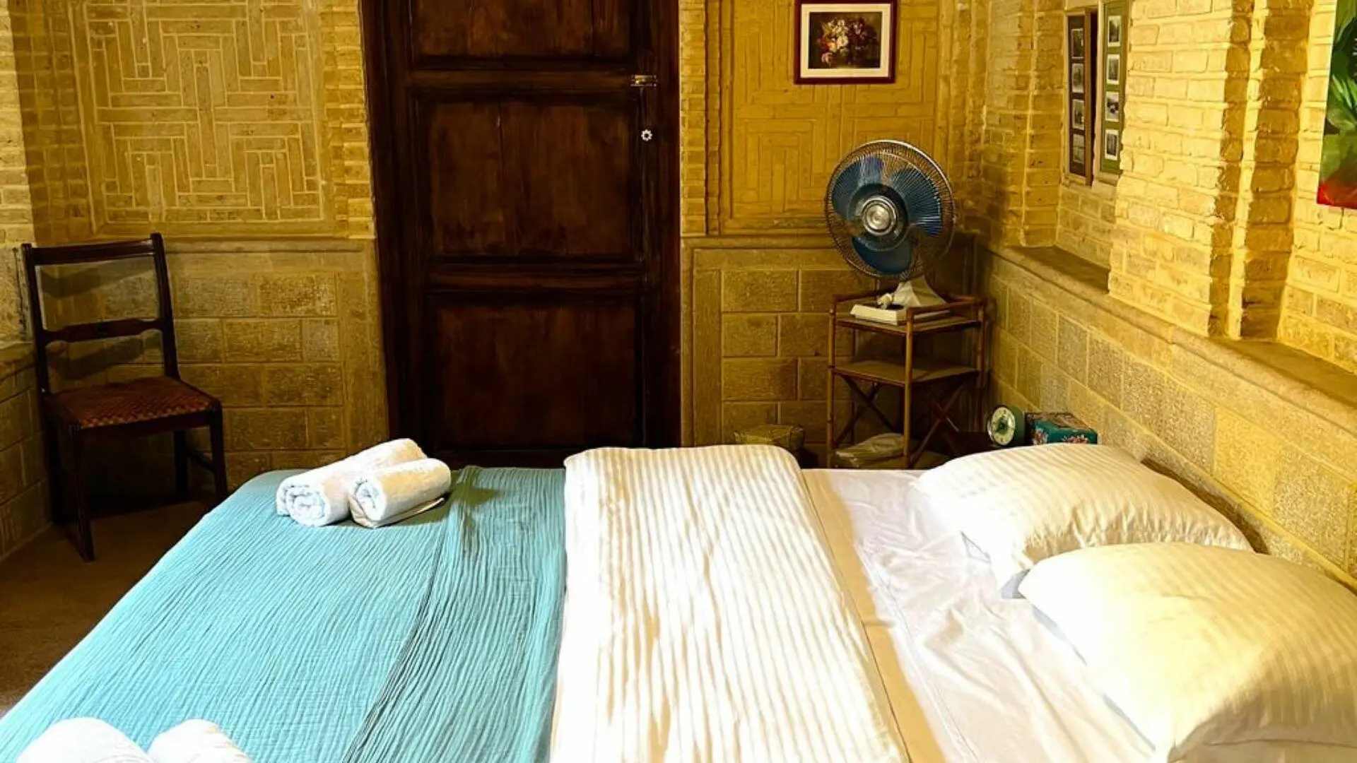 اقامتگاه بومگردی خانه شیراز - اتاق 2 تخته (1 تخت 2 نفره)