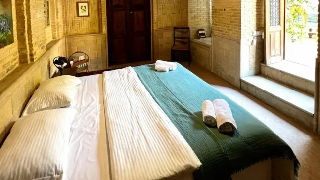 اقامتگاه بومگردی خانه شیراز - اتاق 2 تخته (1 تخت 2 نفره)