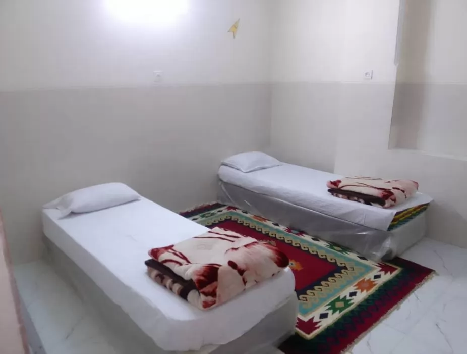 هتل سنتی تخت جمشید تهران - اتاق 2 تخته (2 تخت 1 نفره)