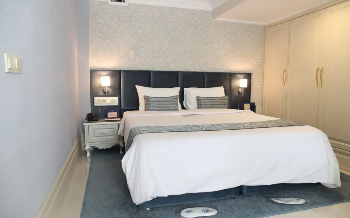 هتل سیمرغ تهران - اتاق 2 تخته (1 تخت 2 نفره)