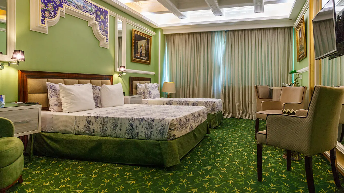 هتل نیلو تهران - اتاق 3 تخته (1 تخت 2 نفره و 1 تخت 1 نفره)