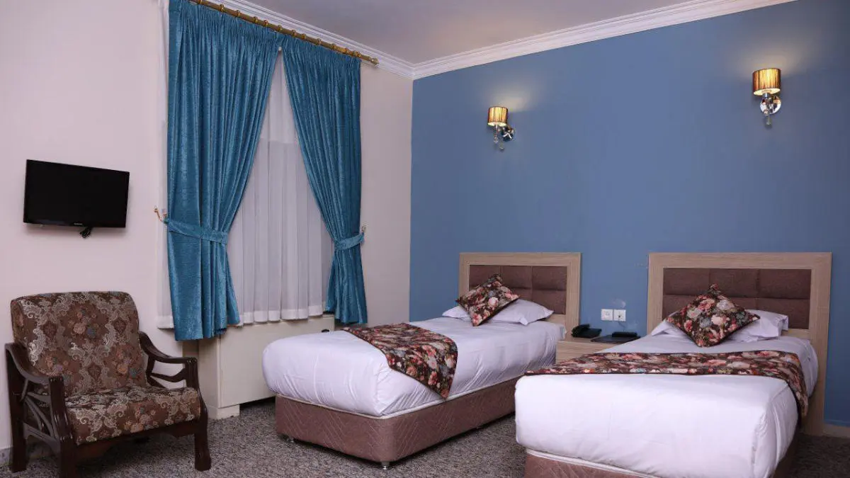 هتل هالی تهران - اتاق 2 تخته (2 تخت 1 نفره)