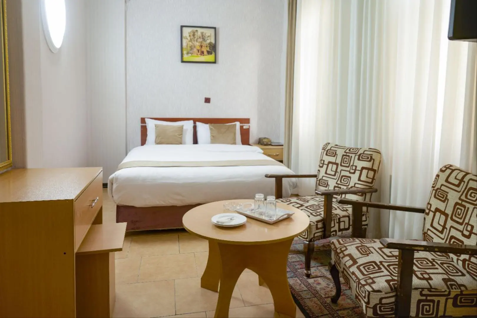 هتل آرمان تهران - اتاق 2 تخته (1 تخت 2 نفره)