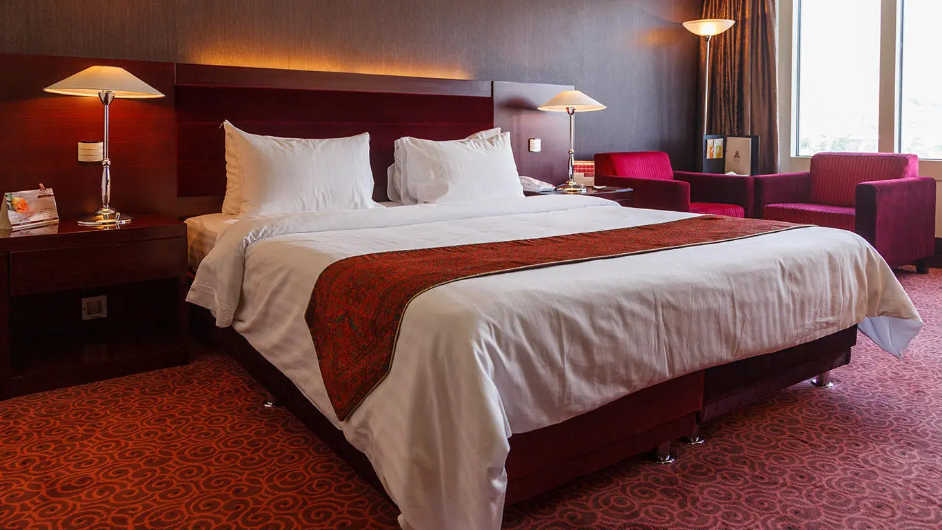 هتل پارسیان آزادی تهران - اتاق 2 تخته (1 تخت 2 نفره)