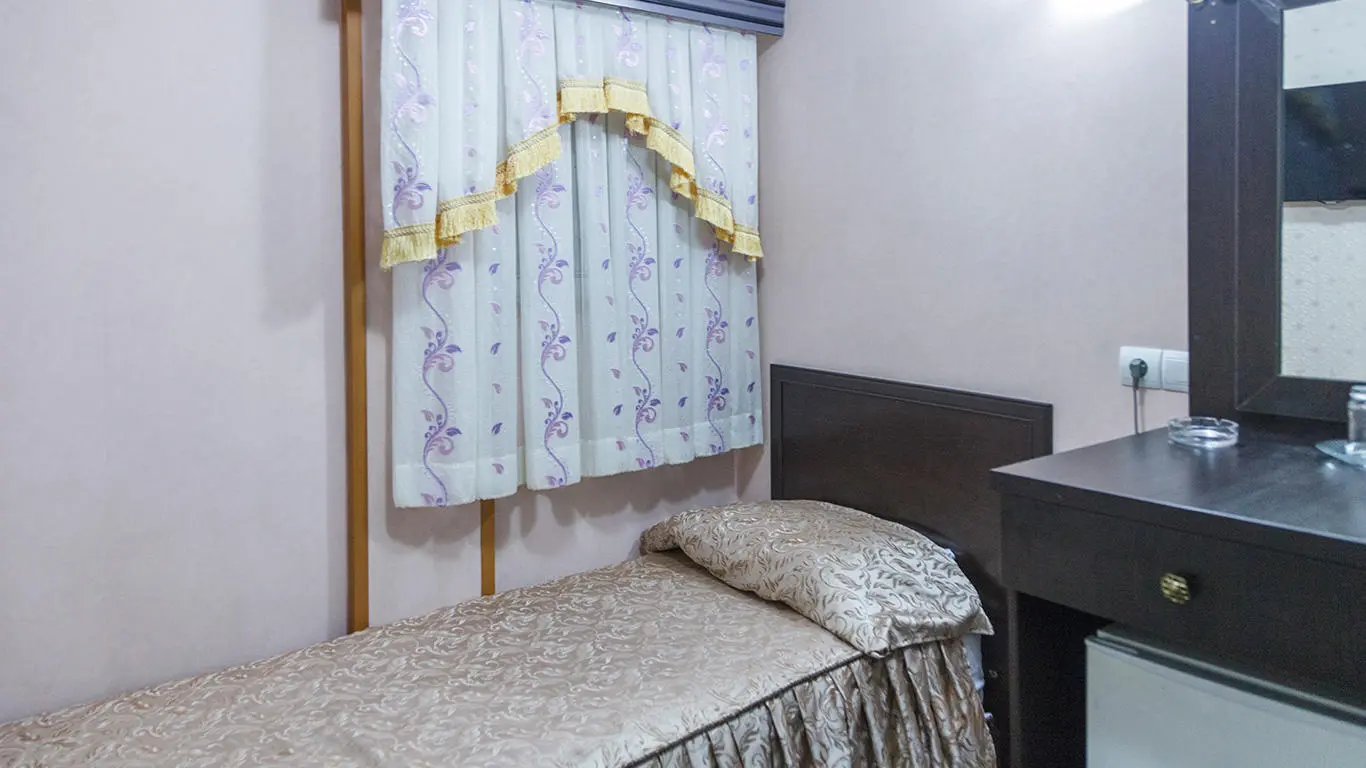 هتل سعید تهران - اتاق 1 تخته (1 تخت 1 نفره)