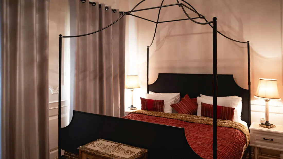 هتل نظامیه تهران - اتاق 2 تخته (1 تخت 2 نفره)