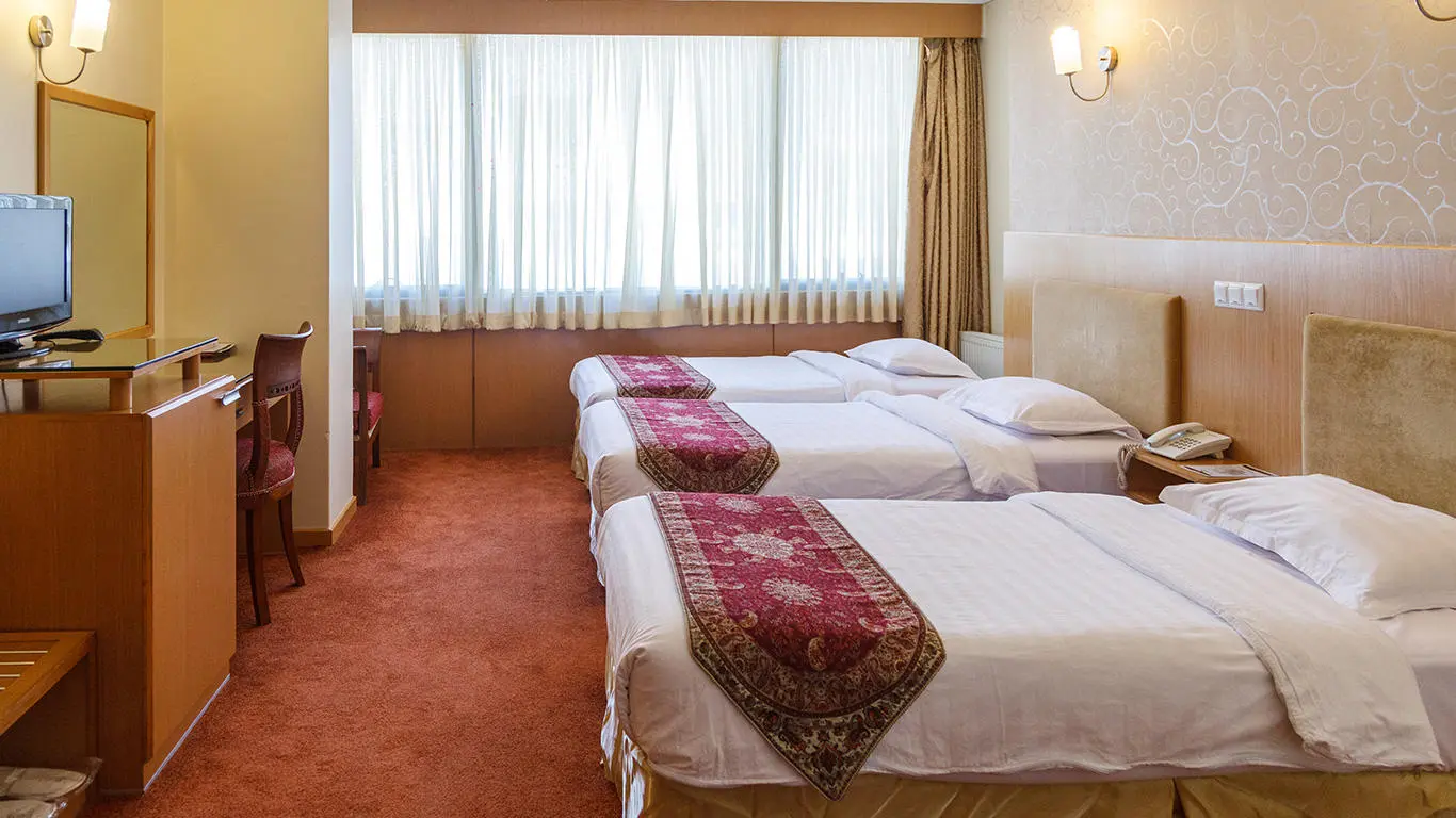 هتل ساینا تهران - اتاق 3 تخته (3 تخت 1 نفره)