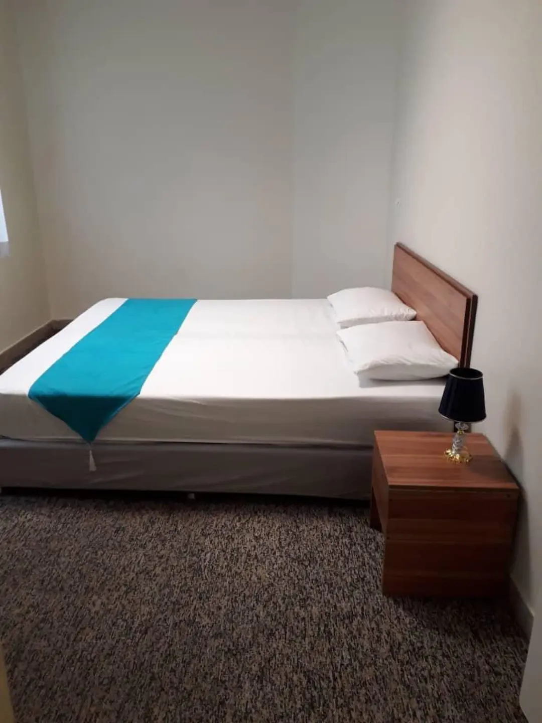 هتل آپارتمان آتلانتیس تهران - اتاق 2 تخته (1 تخت 2 نفره)