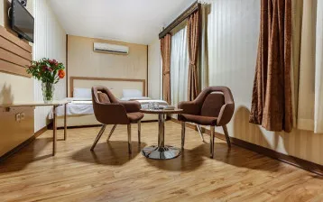 هتل پامچال تهران - اتاق 2 تخته (2 تخت 1 نفره)