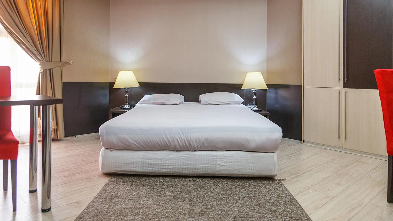 هتل دیاموند تهران - اتاق 2 تخته (1 تخت 2 نفره)