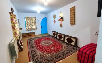 اقامتگاه بومگردی تلارخانه بردبار رشت - نمای اتاق