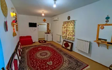 اقامتگاه بومگردی تلارخانه بردبار رشت - نمای اتاق