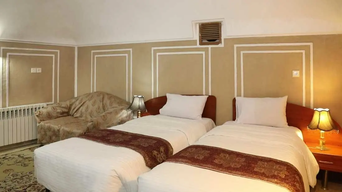هتل کاروانسرای مشیر یزد - اتاق 2 تخته (2 تخت 1 نفره)