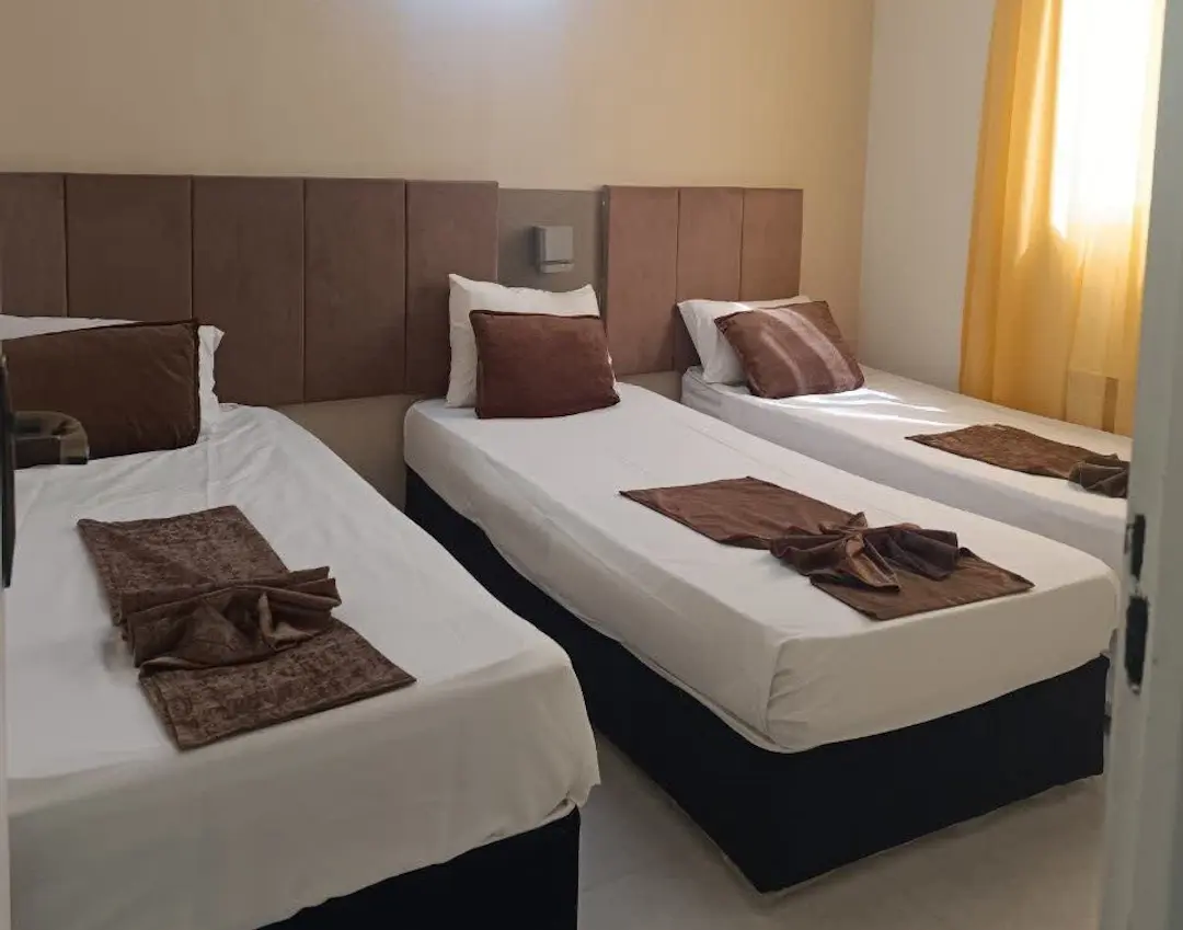 هتل آپارتمان یزدان مشهد - اتاق 3 تخته (3 تخت 1 نفره)