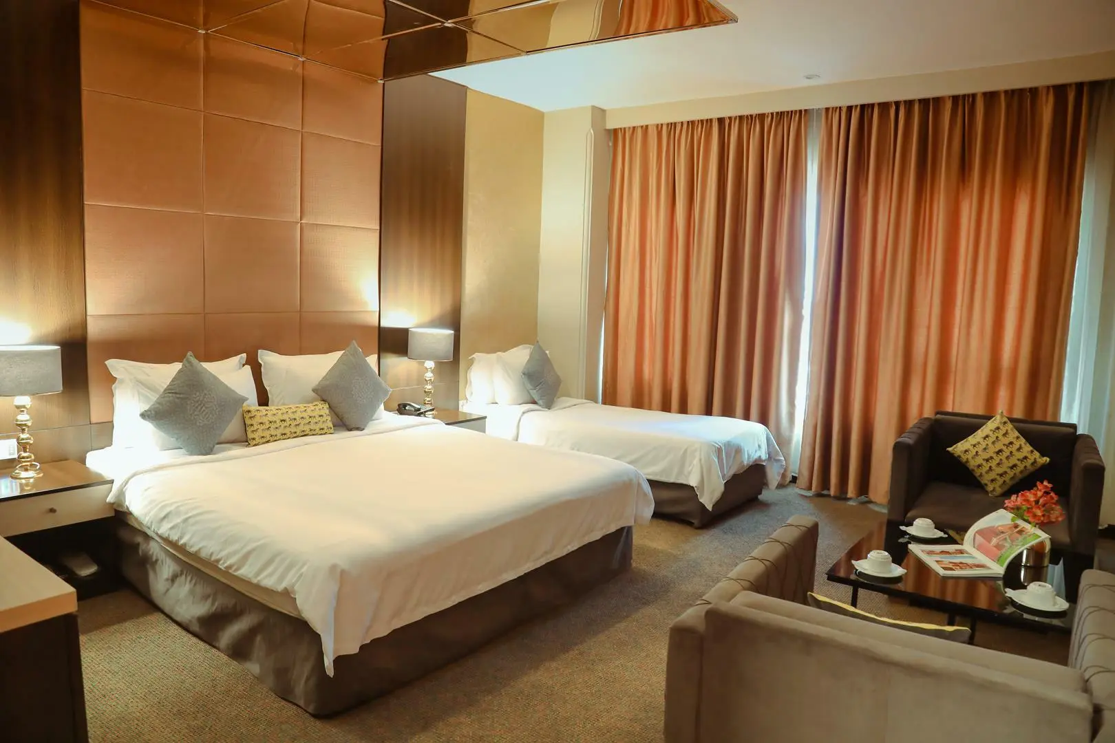 هتل ایران کیش - اتاق 3 تخته (1 تخت 2 نفره 1 تخت 1 نفره)