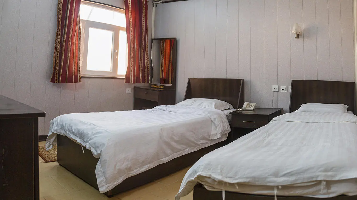 هتل آپادانا قشم - اتاق 2 تخته (2 تخت 1 نفره)