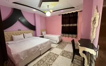 هتل آتا قشم - اتاق 3 تخته (1 تخت 2 نفره 1 تخت 1 نفره)