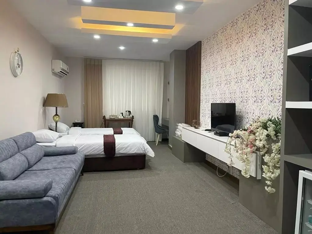 هتل سارینا قشم - اتاق 2 تخته (2 تخت 1 نفره)