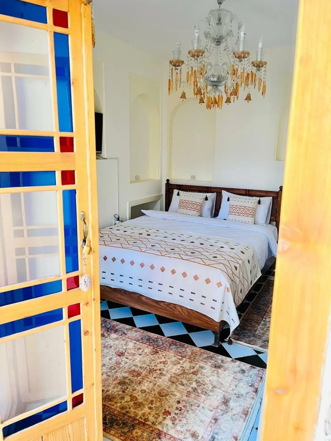 هتل بوتیک ایراندخت شیراز - اتاق 2 تخته (1 تخت 2 نفره)