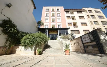 هتل آپارتمان تچر شیراز - نمای بیرونی 