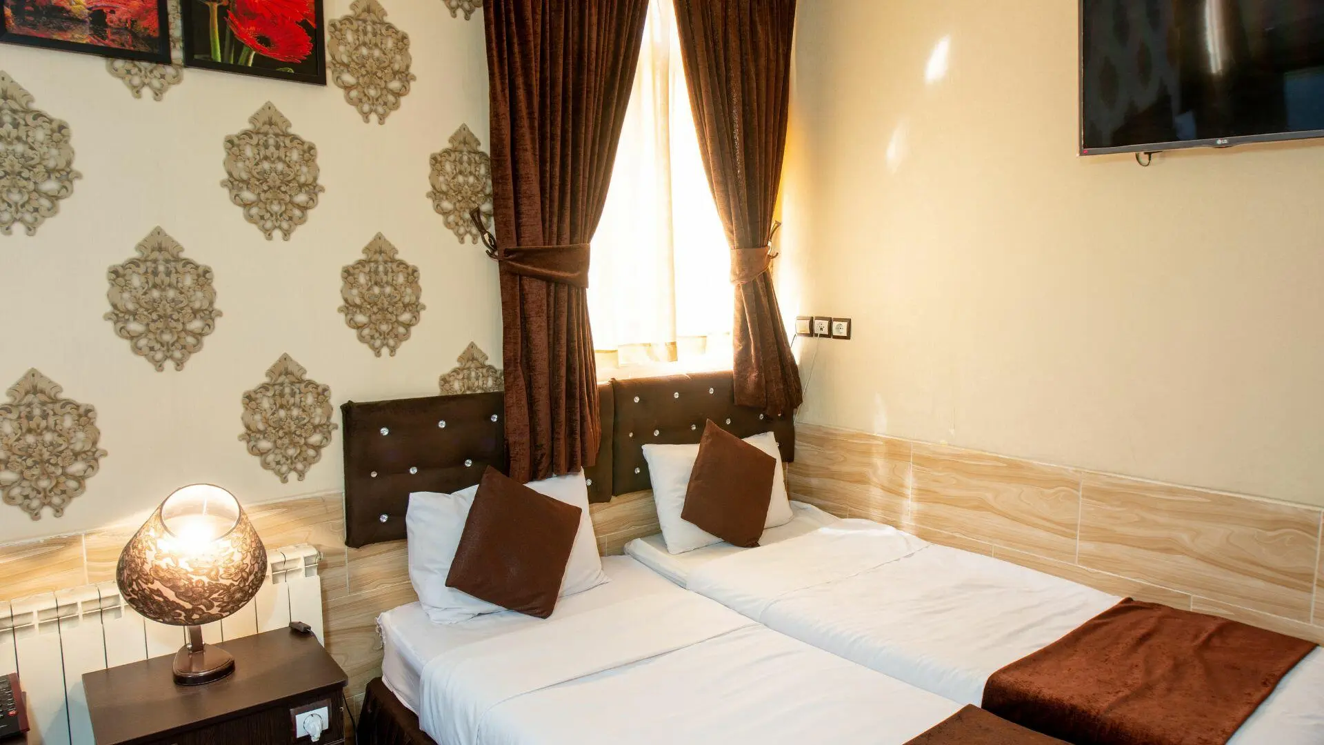 هتل کیوان شیراز - اتاق 2 تخته (2 تخت 1 نفره)