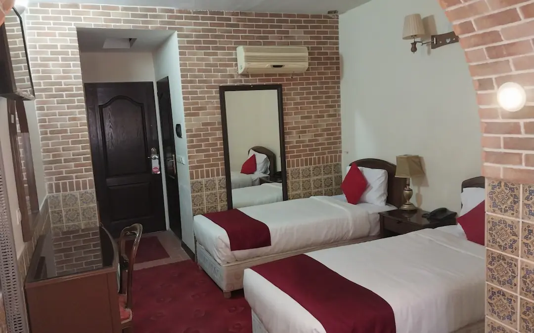 هتل آپارتمان جام جم شیراز - اتاق 2 تخته (2 تخت 1 نفره)