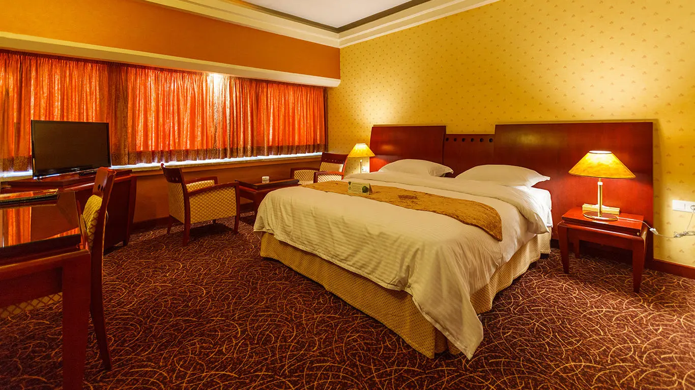 هتل هما شیراز - اتاق 2 تخته (1 تخت 2 نفره)