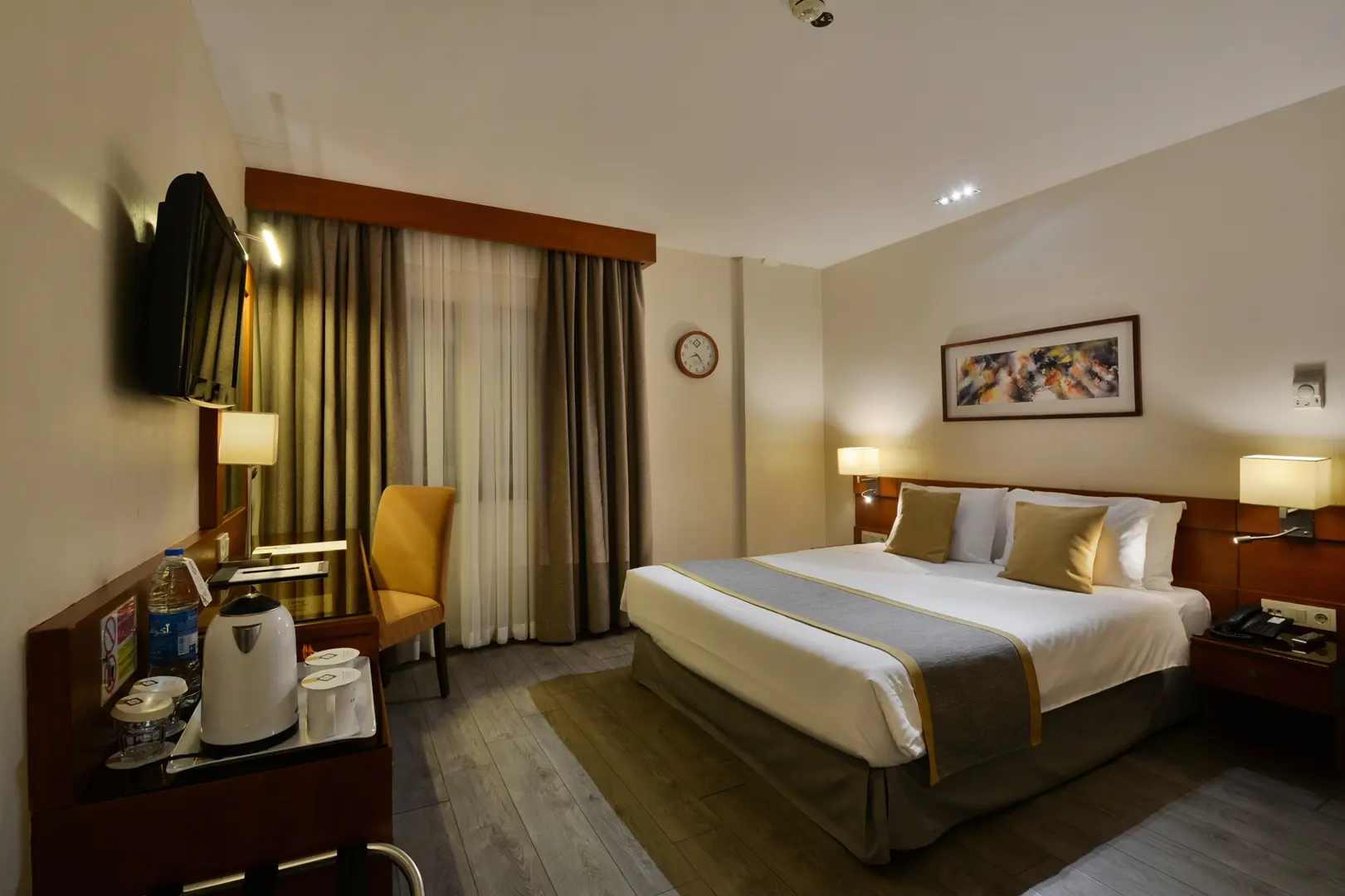 هتل الیزه شیراز - اتاق 2 تخته (1 تخت 2 نفره)