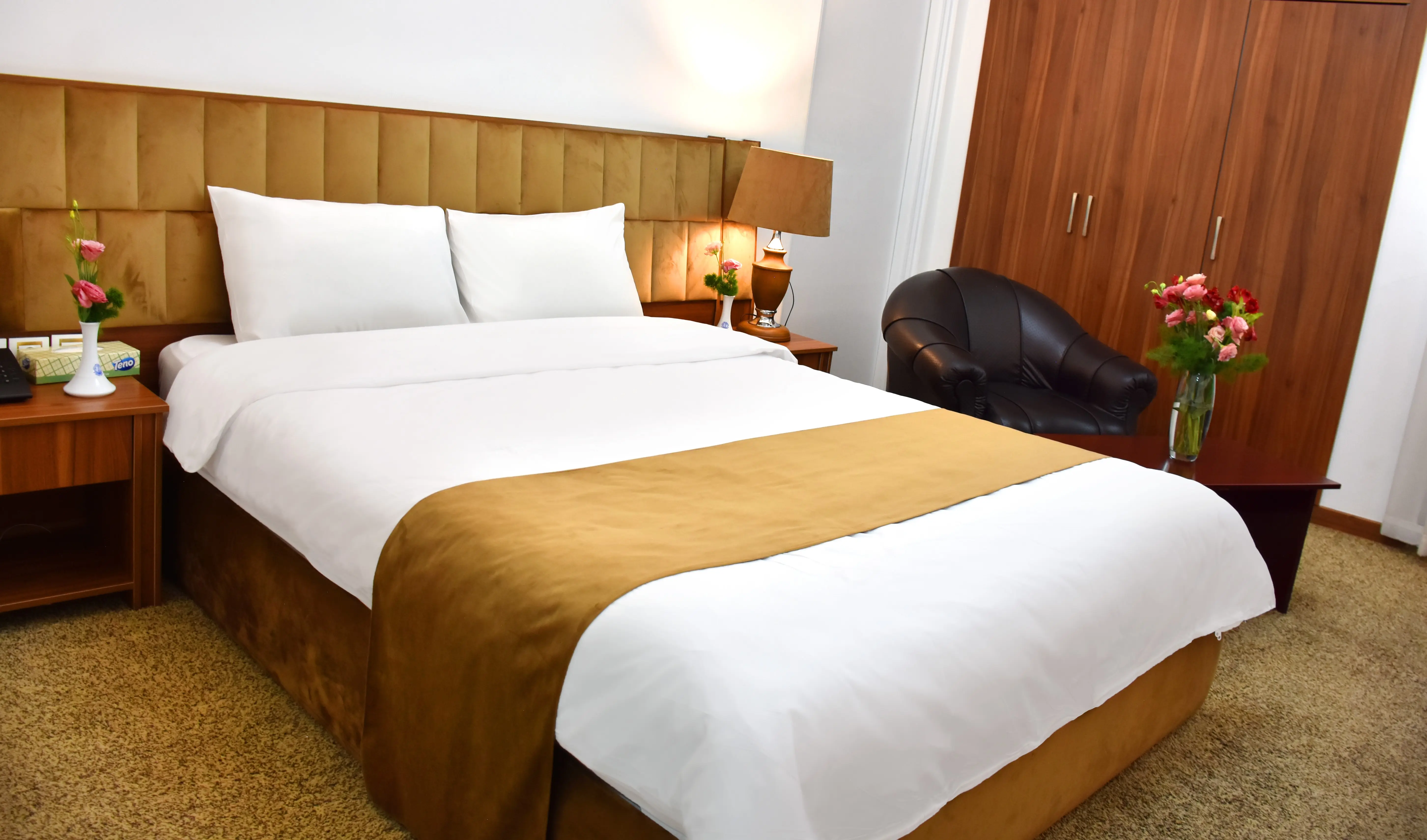 هتل اطلس شیراز - اتاق 2 تخته (1 تخت 2 نفره)