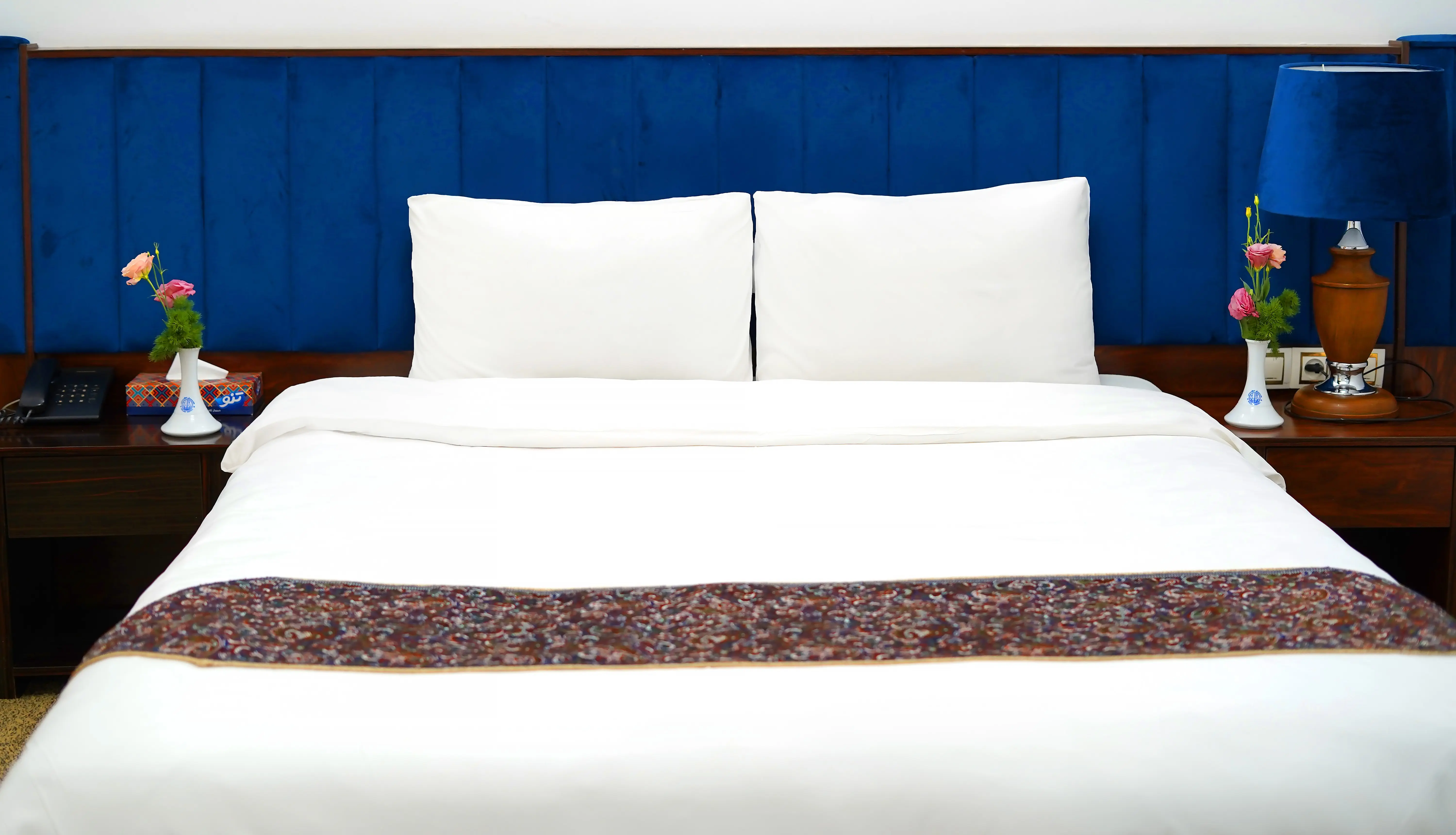 هتل اطلس شیراز - اتاق 2 تخته (1 تخت 2 نفره)